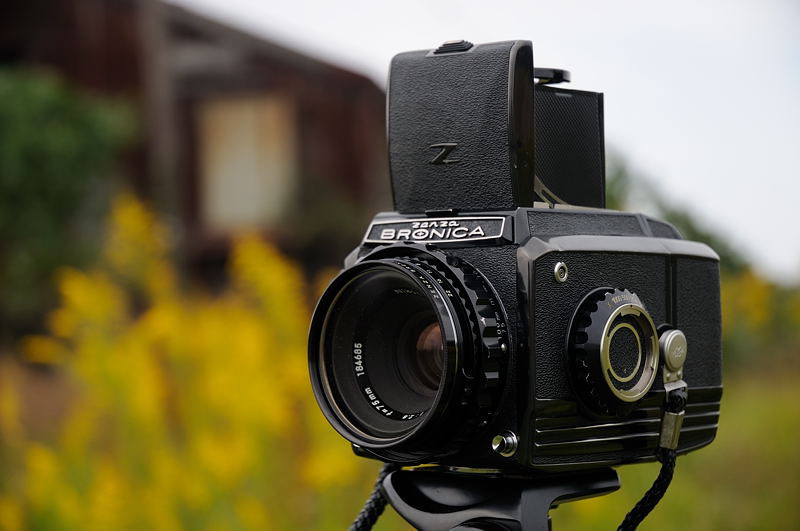 ZENZA BRONICA S2