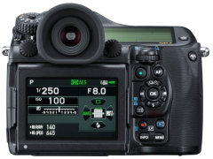 5,140万画素CMOSセンサーの中判デジタルカメラ「PENTAX 645Z