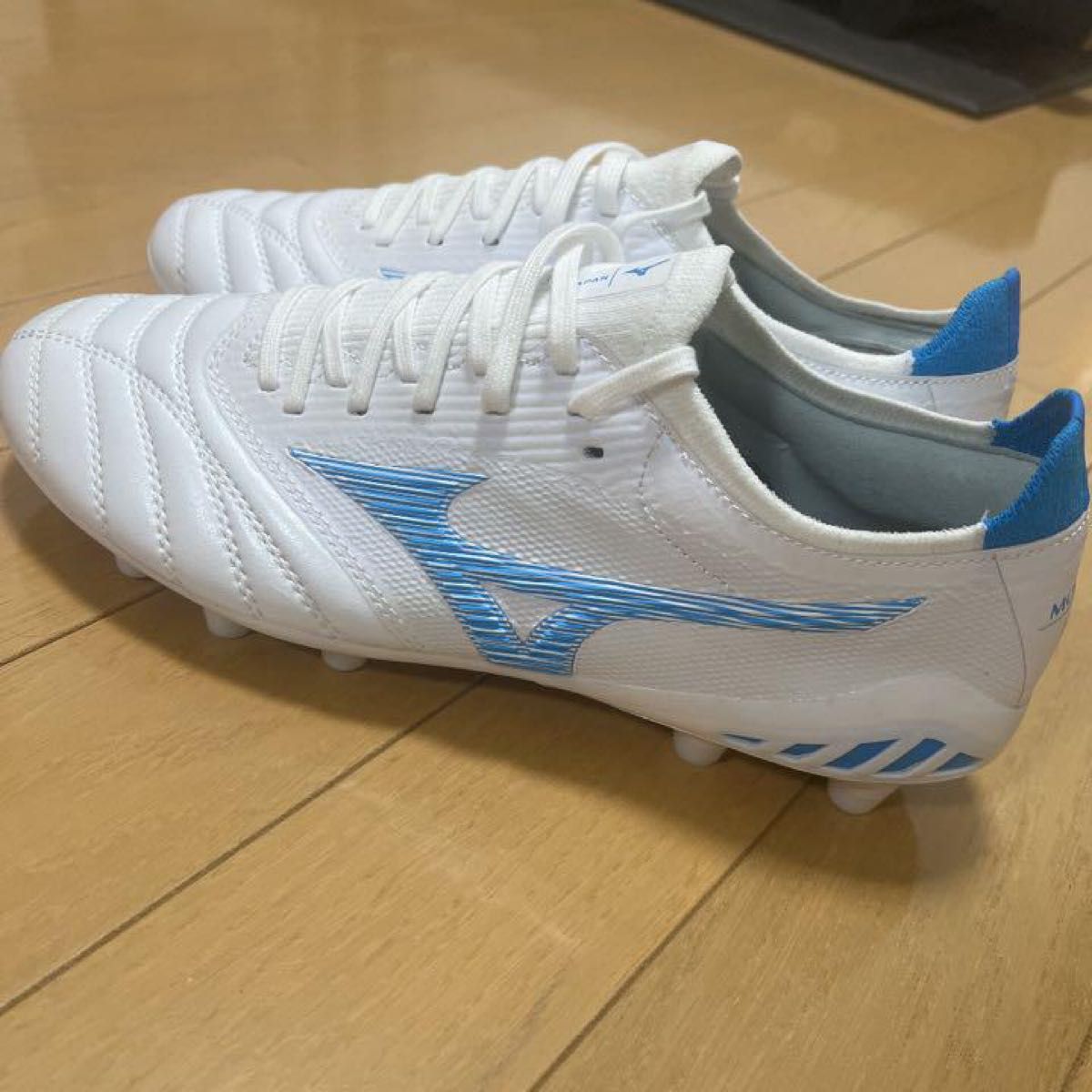 ミズノ モレリアネオ3β 海外限定色｜Yahoo!フリマ（旧PayPayフリマ）