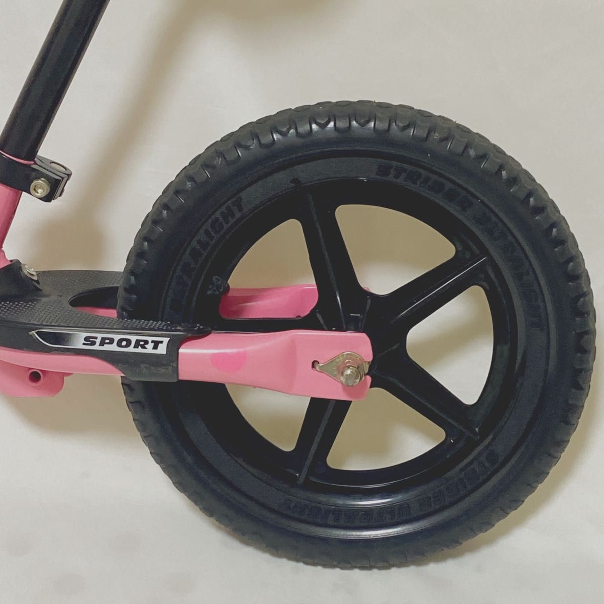 美品】STRIDER ストライダー 12インチ ピンク 人気カラー 女の子用