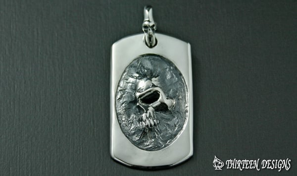 THIRTEENDESIGNS サーティーンデザインズ KP-26 BURIED SKULL DOGTAG