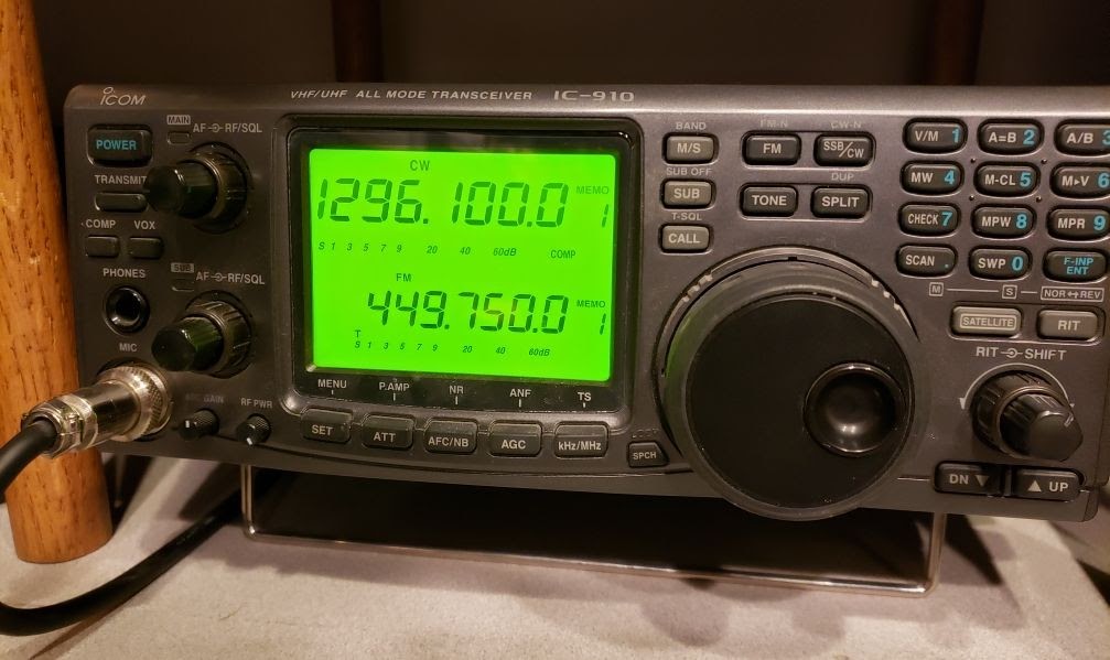 KA7OEI's blog: Locking the Icom IC-910H to an external 10 MHz (GPS