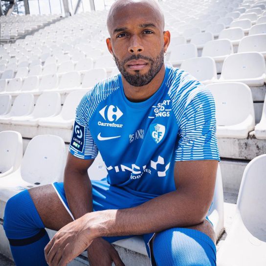 grenoble-foot-38-2022-23-kit-