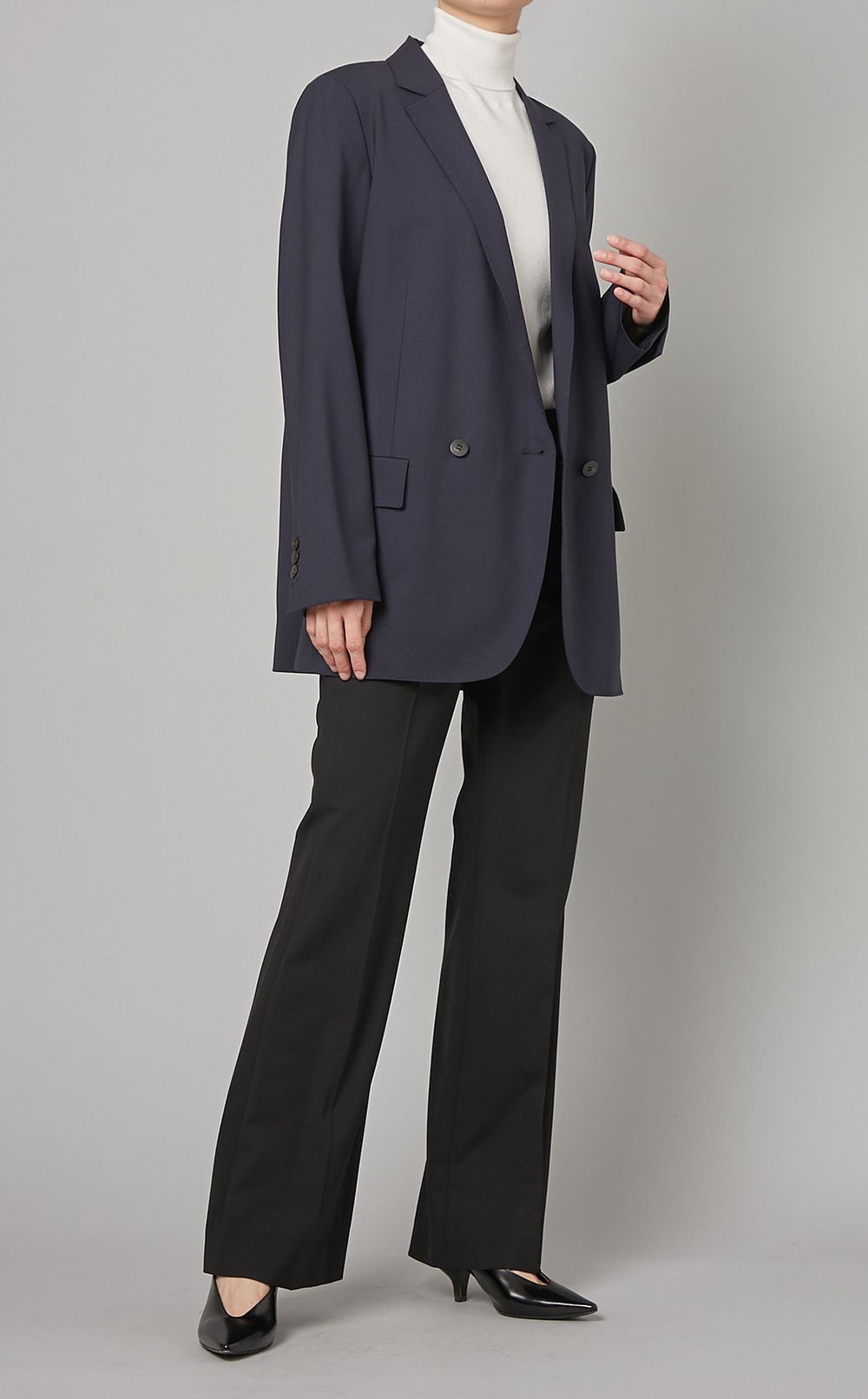 Theory｜センタープレスフレアパンツ