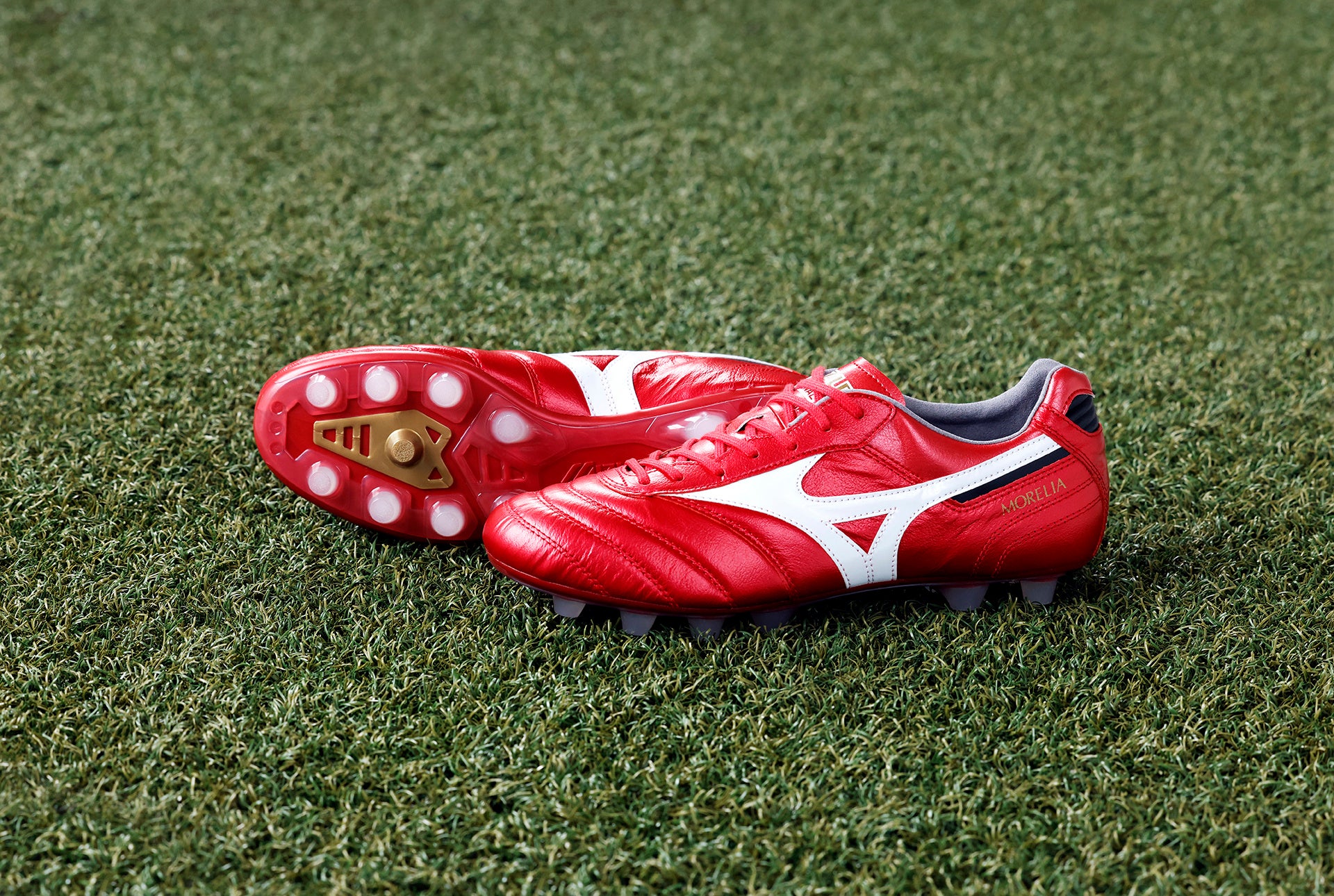 サッカースパイク「MORELIA II JAPAN」発売 | ミズノ株式会社のプレス