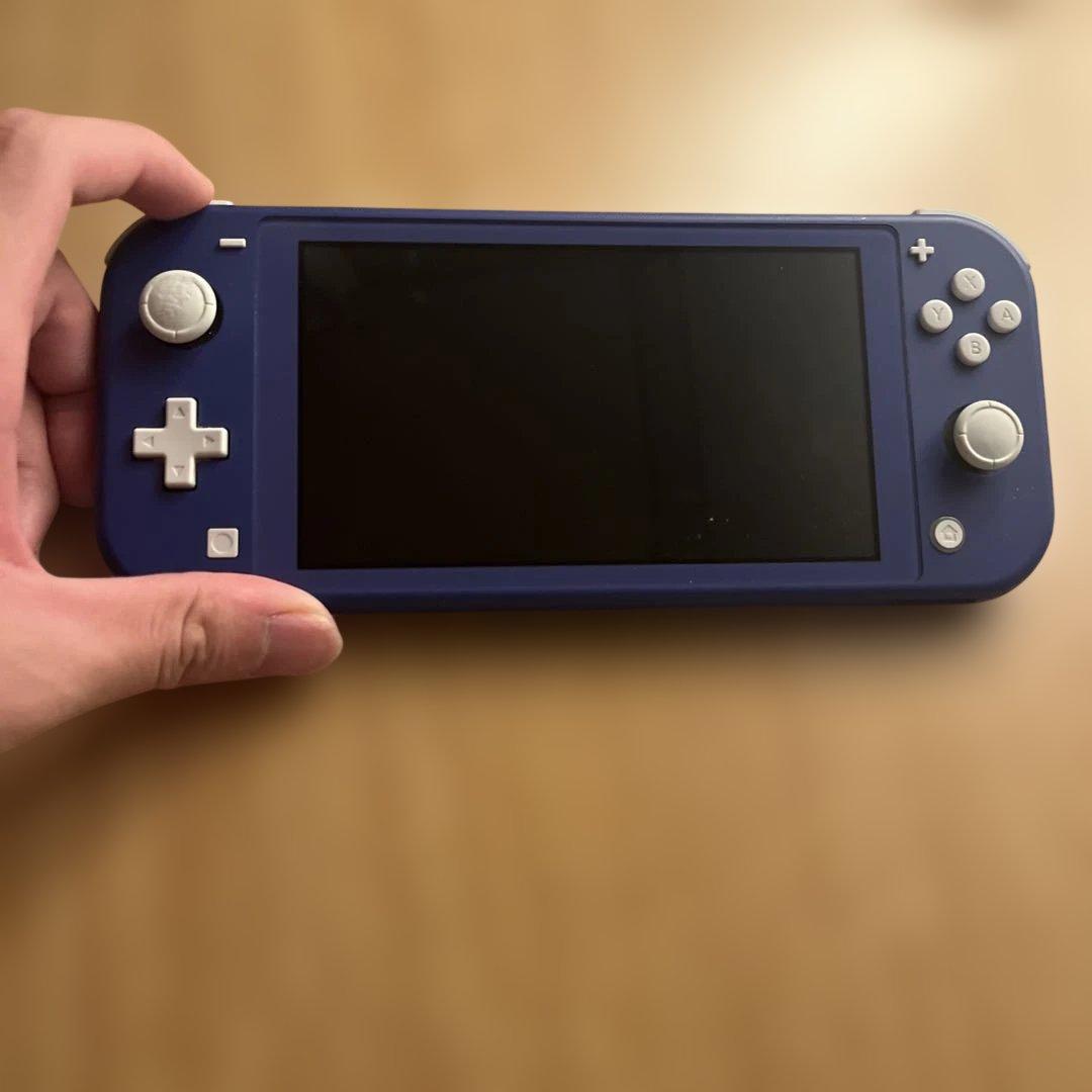 Nintendo Switch Lite ネイビー Amazon.com: Nintendo Switch Lite - Blue : Video Games