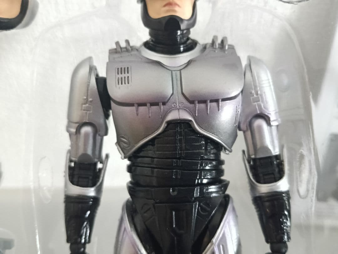 初回生産版　MAFEX　マフェックス　ロボコップ　フィギュア　メディコムトイ